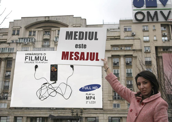 Ioan Cristian Coclitu - Cod si revolutie