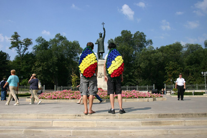 Vlad Nancă, Mircea Nicolae - Coroane funerare